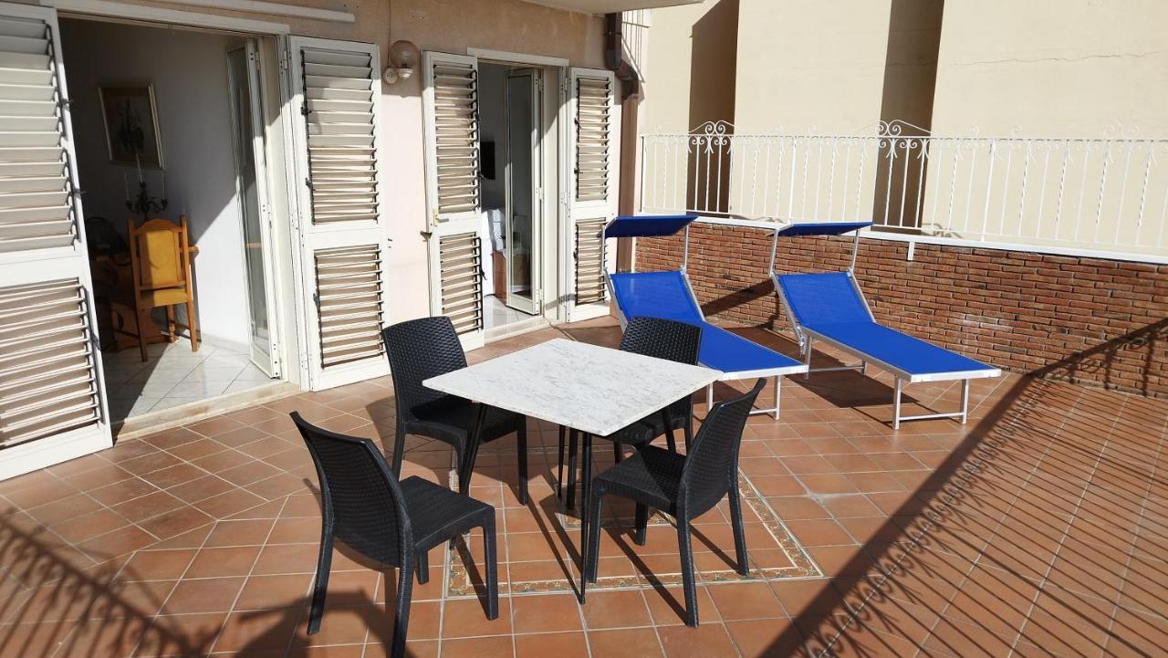 Casa Carmela Panoramic Center Apartment Таормина Экстерьер фото